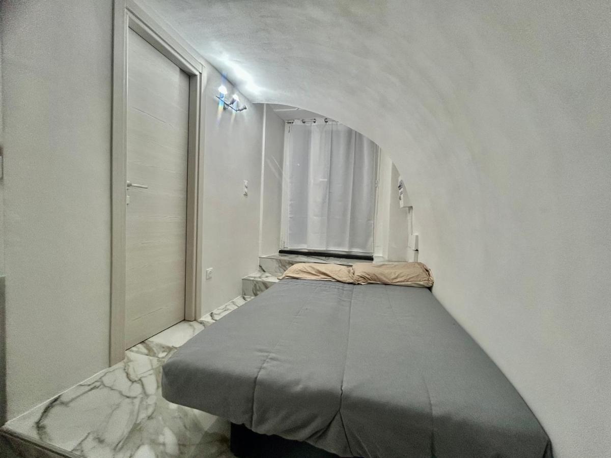 Cave House Apartment مينتون المظهر الخارجي الصورة